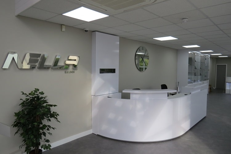 curved reception desk in white curved reception desk in white