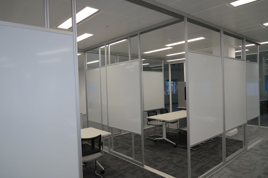 hot meeting room with whiteboard walls